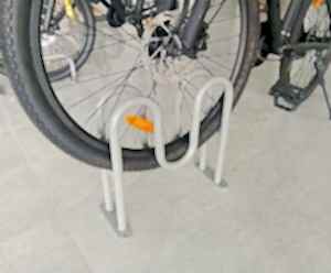 Bisico Bisiklet Park Yeri Demiri M Tipi Üçlü Mat Siyah